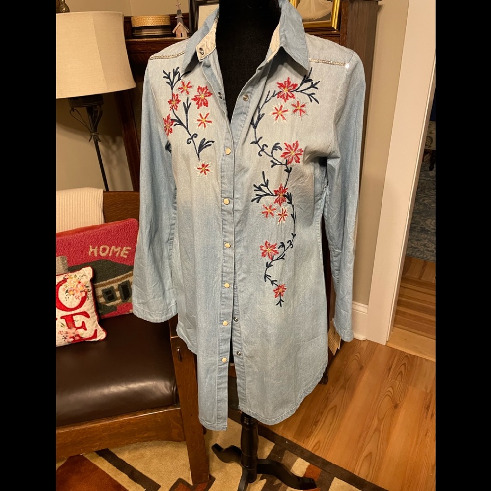 Tasha Polizzi Tunic-length Western shirt-Sz MD—NWT